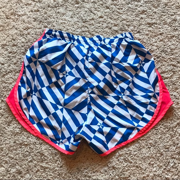 Nike dri-fit running shorts - Picture 2 of 3